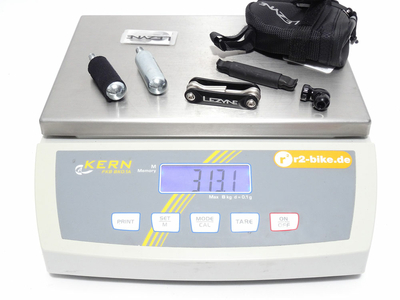 LEZYNE Saddle Bag Caddy medium with Repair and CO2 Kit |...