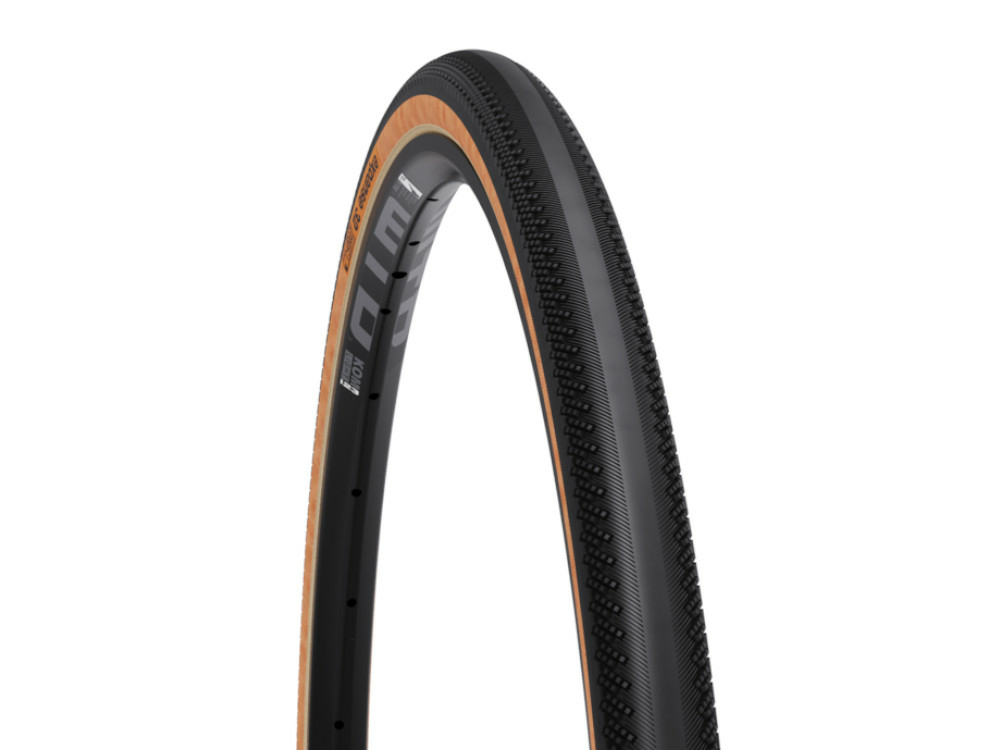 tan wall tubeless road tyres