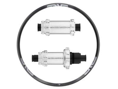 R2BIKE Wheelset 29" TR | Newmen MTB Straightpull Center Lock Hubs | ENVE Carbon Rims