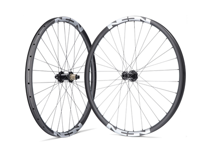 NONPLUS COMPONENTS Wheelset EN299 32 hole D-Light 6 hole | Carbon Rims Shimano Micro Spline