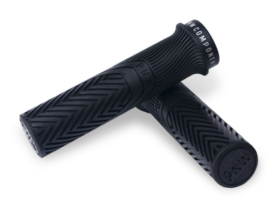PNW Loam Grips Black Out