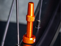 MUC-OFF Tubeless Valve Set V2 | 44 mm orange