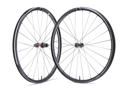 R2BIKE Wheelset 28" Disc GRV | DT Swiss 240 EXP Straightpull Center Lock Hubs | Duke Baccara RX 27 SLR2 24/24 Carbon Gravel Rims | Shimano Road + Sram XDR | Sapim CX-Ray