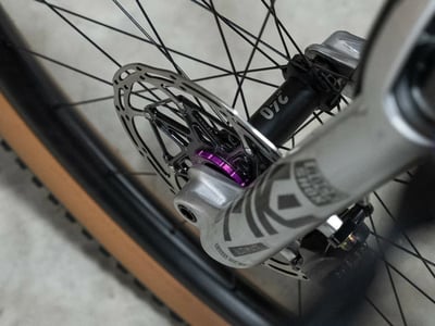 WOLFTOOTH Center Lock Ring for Quick Release and 12/15/20 mm Thru Axles | purple