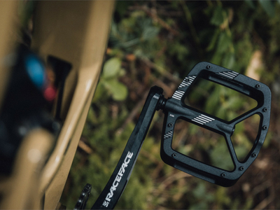 RACE FACE Pedals Aeffect R | purple