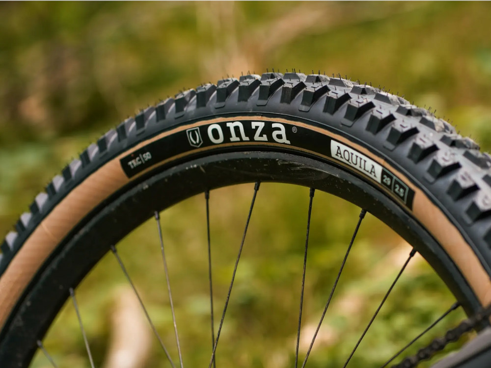 onza aquila mtb folding tyre