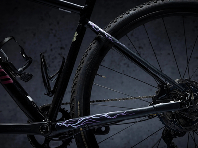 DYEDBRO Gravel Rahmenschutz Set Lightning | matt