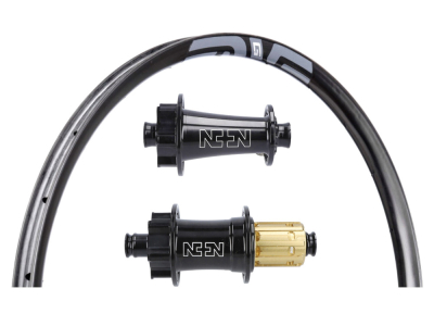 Laufradsatz 28 Disc GRV | NONPLUS Components 6-Loch Naben...