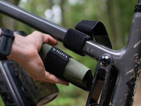 PEATY´S HoldFast Trail Tool Wrap | moos green