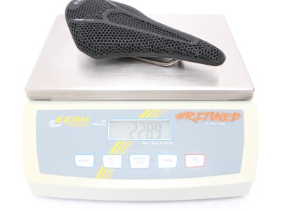 FIZIK Saddle Vento Argo R3 Adaptive K:ium 3D 140 mm | black