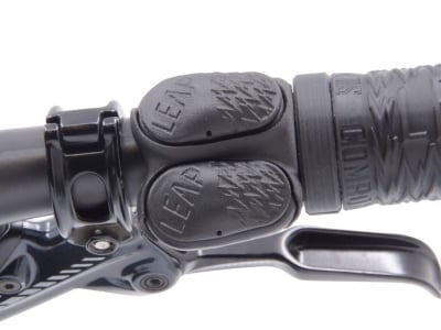 LEAP COMPONENTS handlebar mount for SRAM AXS Wireless Blips shift butt