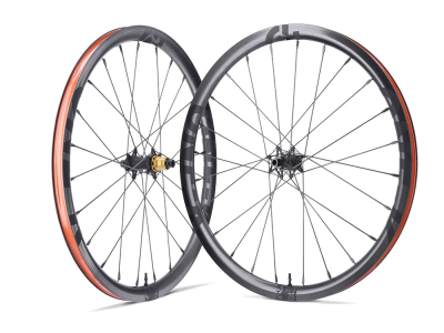 ONE-K Wheel Set GL-S Carbon Clincher | 35 mm Carbon Rims | NONPLUS Hubs | black