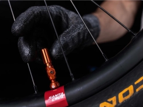 MUC-OFF Tubeless Ventil Set Big Bore Hybrid | blau