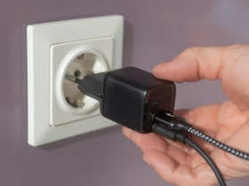 SP CONNECT Power Adapter Wall Charger 30W