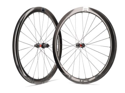R2BIKE Wheelset 28" Disc RR GRV | DT Swiss 240 | Duke Baccara RX 42 SLR2 | Sapim CX-Ray