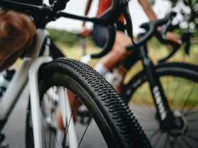 SCHWALBE Reifen G-One R Pro 40 - 622 | Race Pro V-Guard...