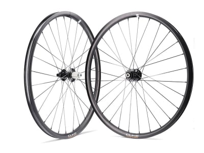 R2BIKE Wheelset 28" Disc GRV | SON delux 12 Hub Dynamo / Hope Pro 5 | Duke World Runner X 25 | Sapim CX-Ray