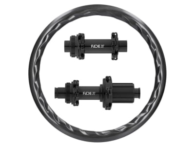 R2BIKE Wheelset 28" Disc RR GRV | Newmen Road Straightpull Center Lock Hubs | Light Bicycle Carbon Rims