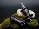 CHRIS KING Naben Set MTB Gen 4 Edelstahl 6-Loch | Boost | Freilauf Shimano Micro Spline | 28 Loch | TwoTone - schwarz / pink