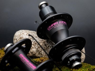 CHRIS KING Hub Set Road R45D Gen 4 Stainless Steel Center Lock | Thru
