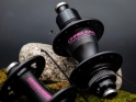 CHRIS KING Hub Set Road R45D Gen 4 Ceramic Center Lock | Thru Axle | Freewheel SRAM XDR | 24 Hole | TwoTone - black / pink