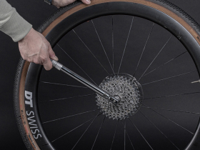 TOPEAK Torq Wrench with Lockring Tool | Shimano &...