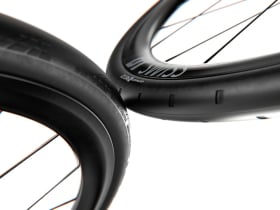 DT SWISS Front Wheel 28" ERC 1100 WTS Dicut Center...