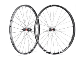 R2BIKE Laufradsatz 29" XC | DT Swiss 240 | Duke...