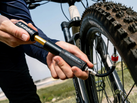 LEZYNE Minipumpe HV CLIK Drive | schwarz