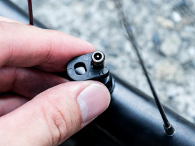 LEZYNE Valve Core Clik pair | black