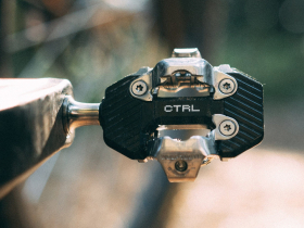 WOLF TOOTH Pedale CTRL Trail | schwarz