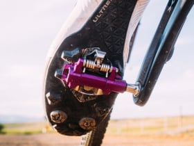 WOLF TOOTH Pedale DEL Gravel | schwarz