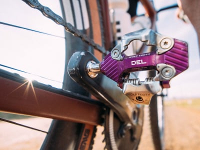 WOLF TOOTH Pedale DEL Gravel | ultraviolet purple