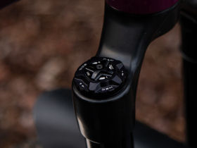 OAK COMPONENTS Adjust Cap Fork Cap HSC | black