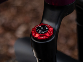 OAK COMPONENTS Adjust Cap Fork Cap HSC | rot