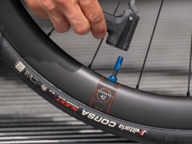 BBB CYCLING CoreCap Valve Caps 2 pieces | blue