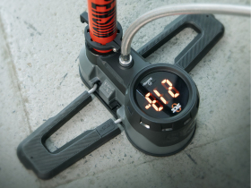 SKS Standluftpumpe Rennkompressor Suspension | rot