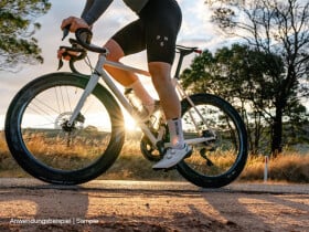 BONT Road Shoe Riot | Wide Version | white