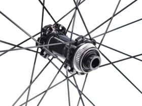 SHIMANO Dura Ace Vorderrad 28" WH-R9270 C36 |...