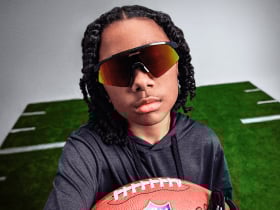 OAKLEY Junior Sunglasses Resistor Sweep PATRICK MAHOMES...