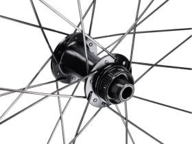 ZIPP Vorderrad 28" 303 XPLR S Carbon | Tubeless |...