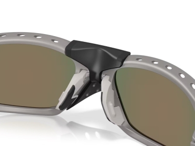 OAKLEY Sunglasses Plantaris SQ Titanium | Prizm Ruby OO9529-0561